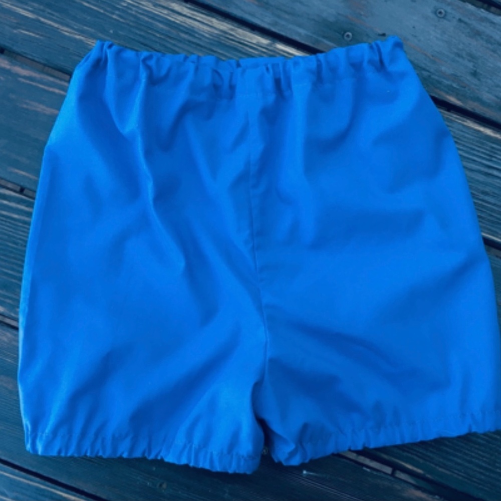 #29 BUBBLE SHORTS Easy Care